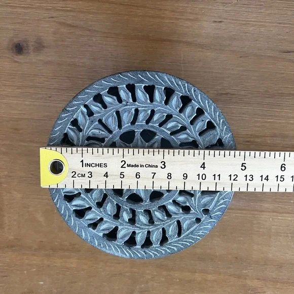 Hand Carved Soapstone Trinket Box Round Floral Lidded Jewelry Keepsake Gray - Picture 7 of 7